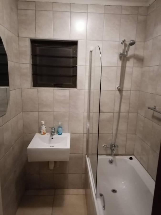 Jjp Self Catering - Three Bedroom House Lüderitz Exteriör bild