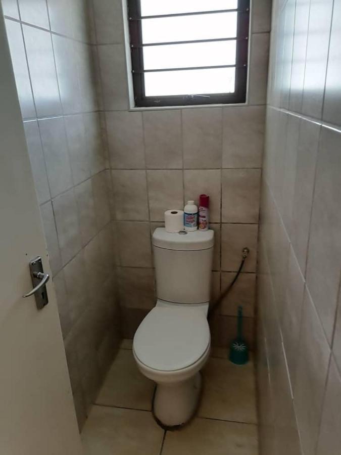 Jjp Self Catering - Three Bedroom House Lüderitz Exteriör bild